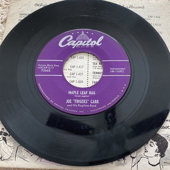 True vintage Honky tonk hits by Joe fingers carr vinyl record LP 45 Istanbul - Picture 3 of 6